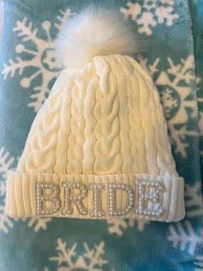 Embellished 'BRIDE' Cable Knit Pom Beanie - Ivory